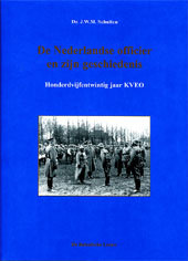 De Nederlandse officier en zijn geschiedenis